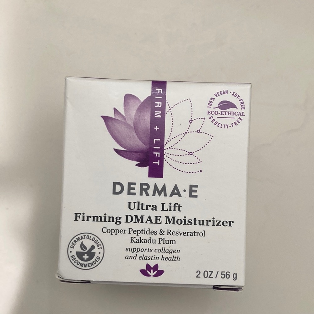 Derma e ultra lift firming DMAE moisturizer